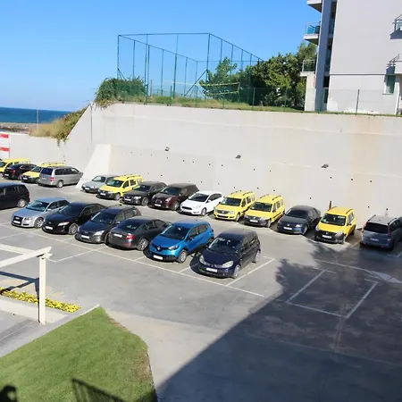 Paradiso 'b' 108 Private Cozy Apartment